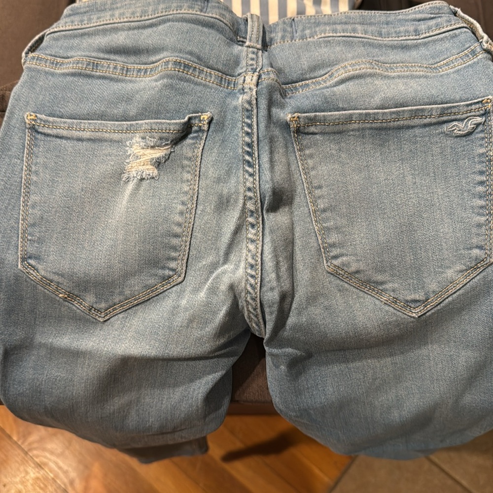 Holister Jeans - Picture 5 of 6